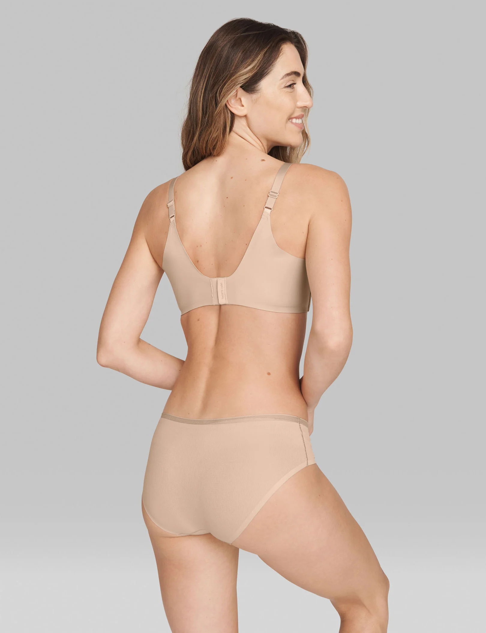 Comfort Smoothing Lightly Lined Wireless Bra - Image 11