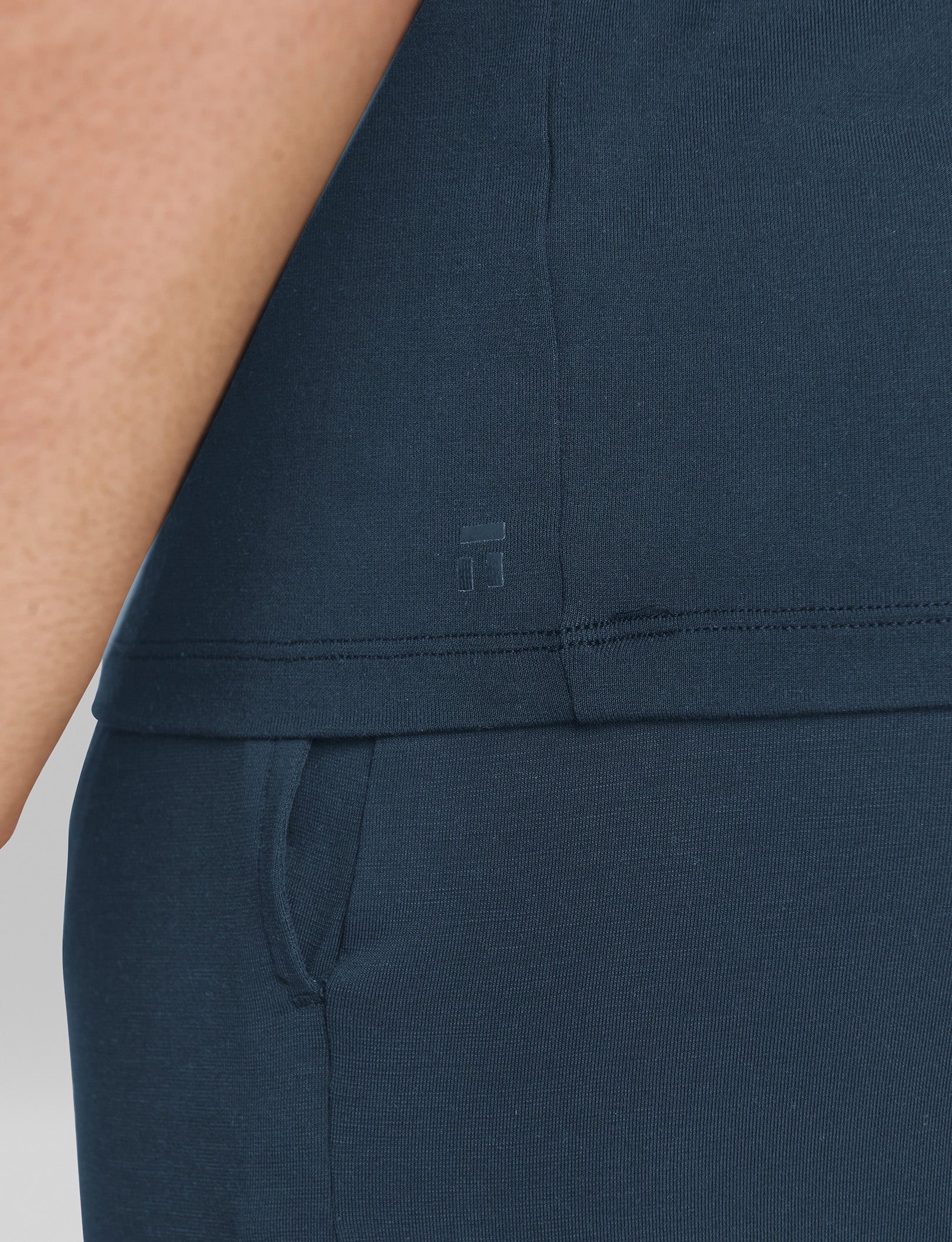 Second Skin Sleep Pocket Tee - Image 22