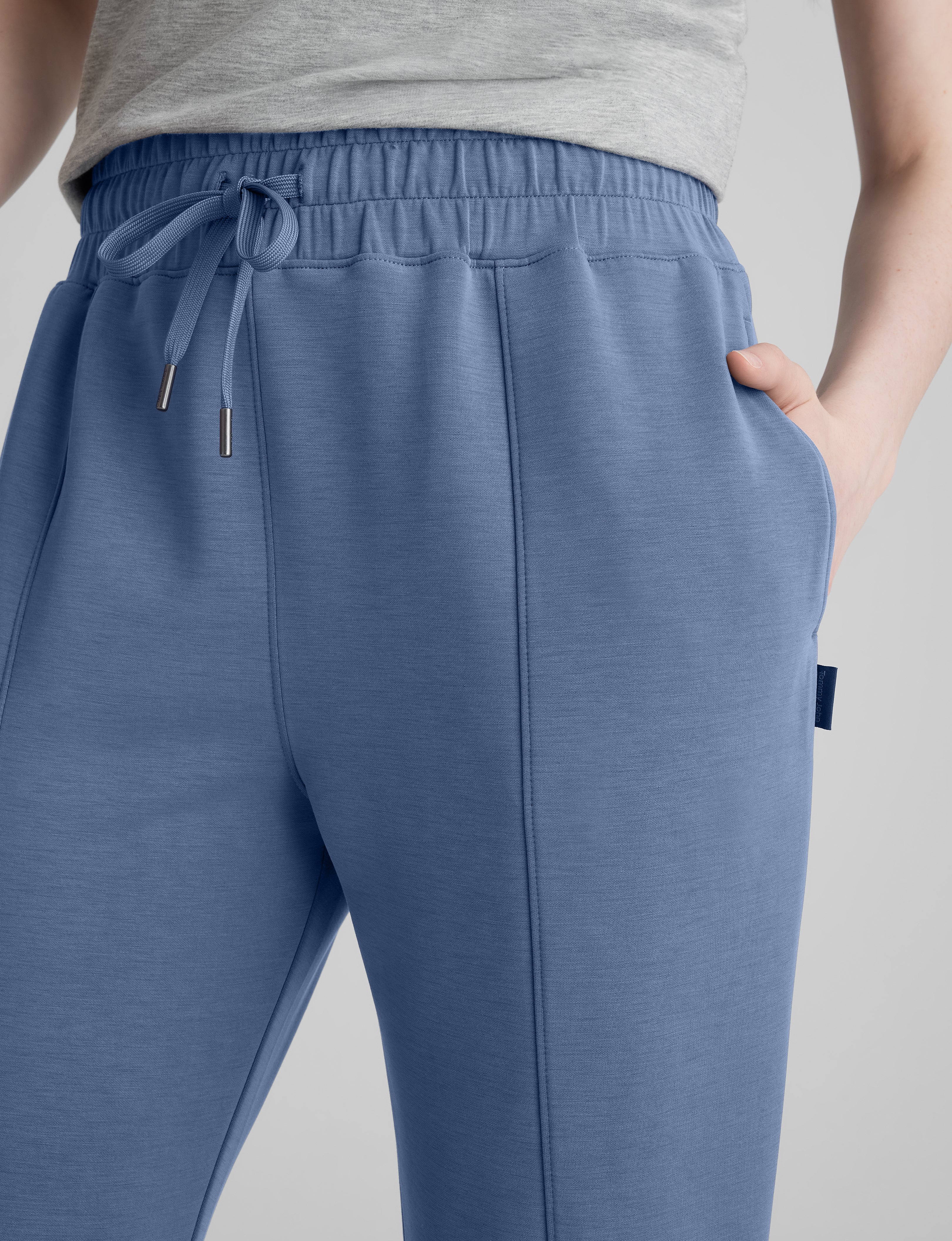 Women's Luxe Traveler Knit Quarter Zip & Jogger Set - Image 11